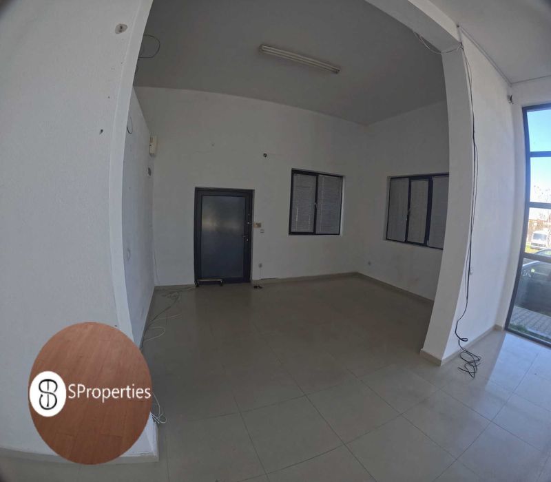 SProperties отдава под наем търговско помещение на главен път