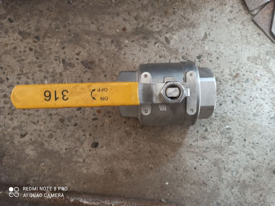 Robinet Inox 304 de 1.1/2 țoli.si robinet inox 316 de 2.1/2 țoli