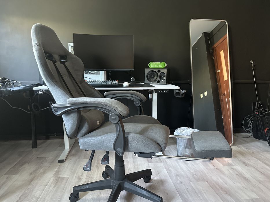 Комплект компьютер, стол подемный, студиный мониторы