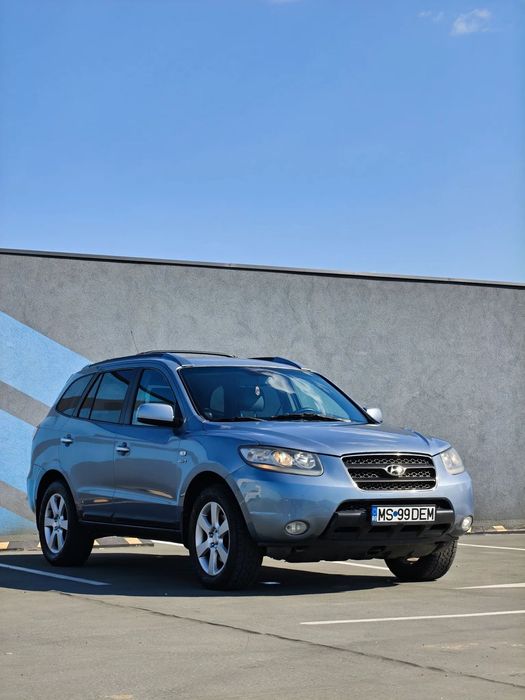 Hyundai Santa Fe Se vinde Hyundai Santa Fe, mașina personală.