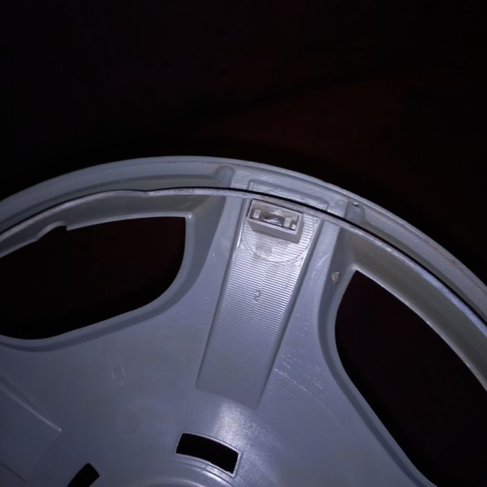 Продам колпаки на 15