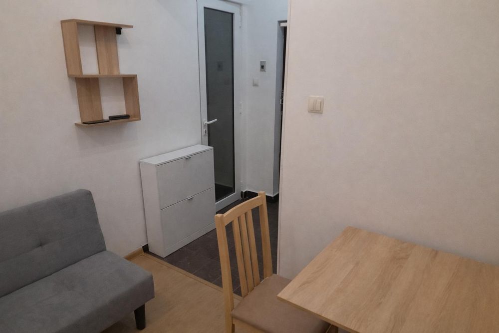 Дава се под наем Тристаен апартамент в София, Медицинска академия - 60 кв.м за 997.05 € - Снимка #2