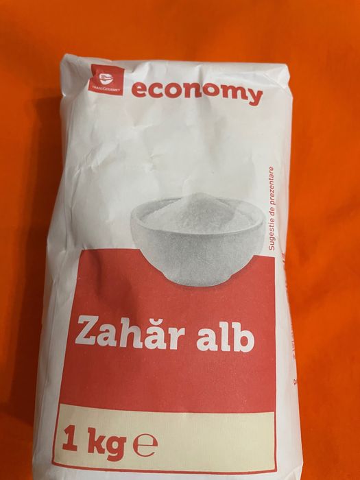Cutie cu zahăr alb