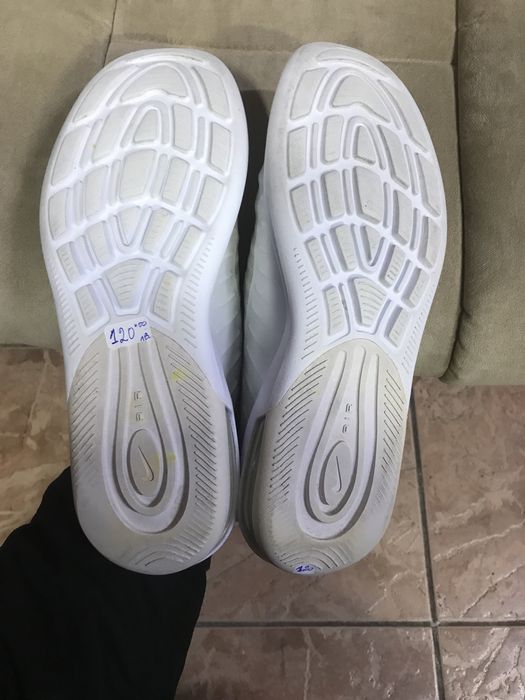 Маратонки ,, Nike Air max” номер 38,5