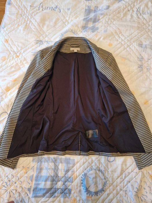 Елегантно сако на H&M