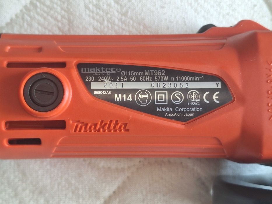 Ъглошлайв Makita 115mm MT962