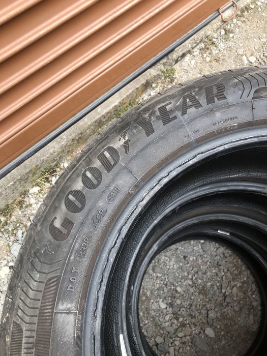 Летни гуми 4бр.215/55R17