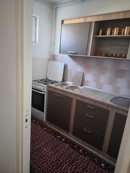 Inchiriez garsoniera