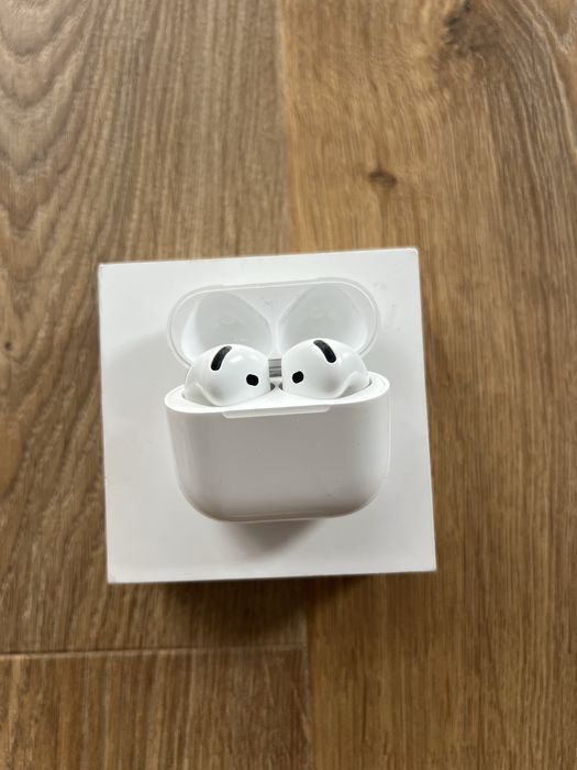 Слушалки Airpods 4