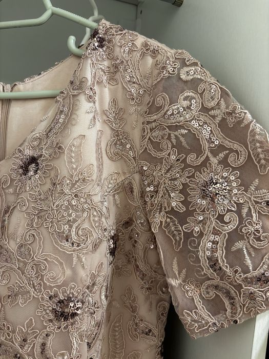 Дамска официална рокля