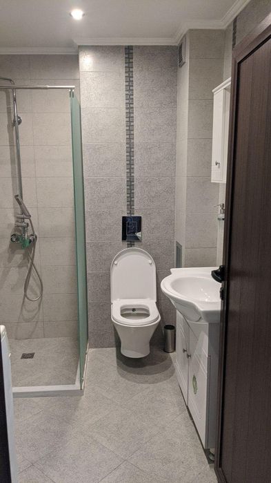 Дава се под наем Двустаен апартамент в Пловдив, Кършияка - 75 кв.м за 612 € - Снимка #6