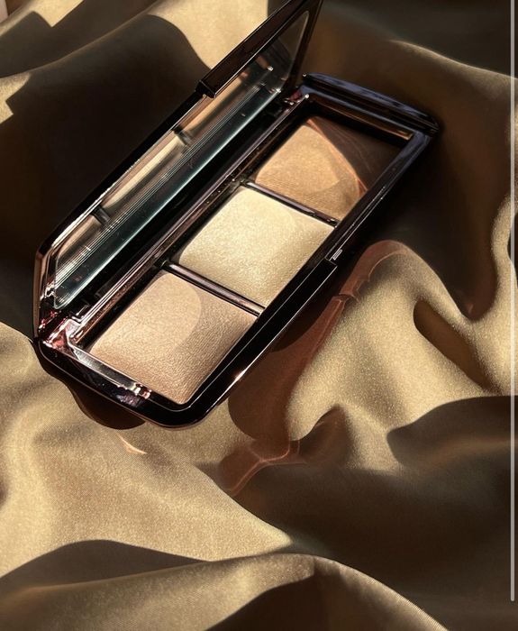 Пудра от Hourglass