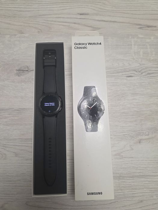 Ceas smartwatch Samsung Galaxy Watch 4