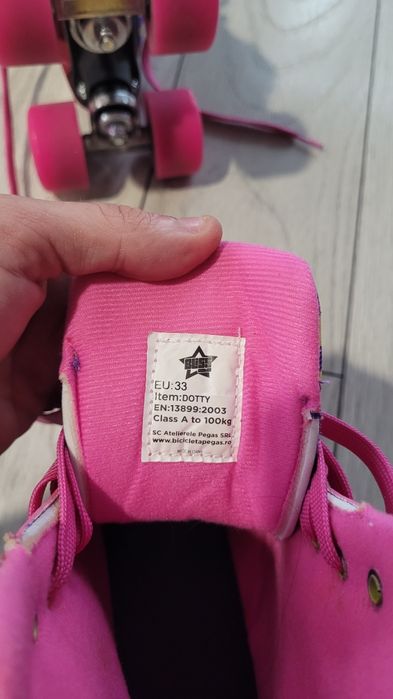 Patine cu rotile marimea 33