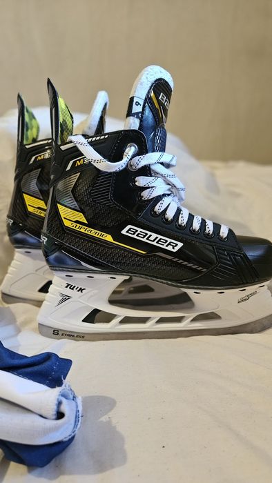 Коньки Bauer supreme