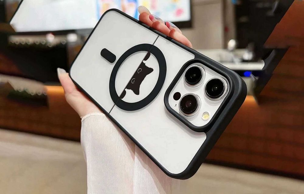 iPhone кейс за 13 / 14 / 15 / 16 / 17  с черна котка / MagSafe iPhone case / Айфон кейс