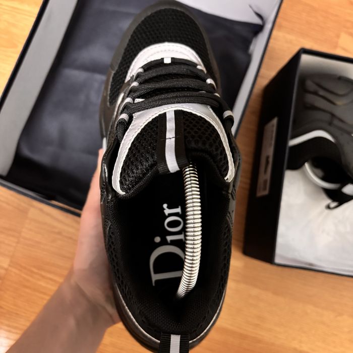 Dior B22 Black / White