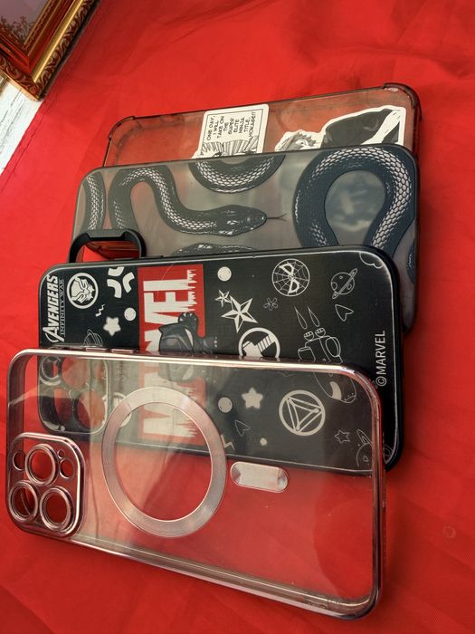 Все чехлы в общем за 1000 тг