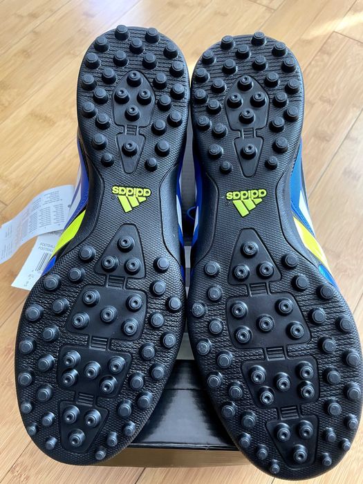 Футболни обувки Adidas