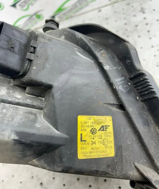 Far stanga 0301182201 0301182201 Volkswagen VW Sharan 2002