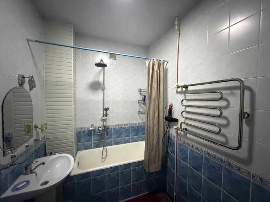 3/4/4, 115 кв.м  квартира,  Тинчлик метро 150 м якинида тезда сотилади