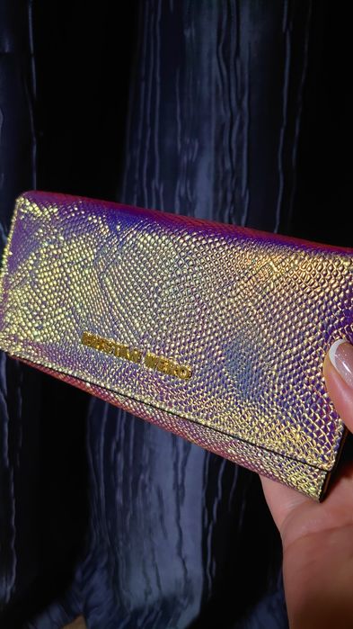 Проектор, дарсонваль, кошелек