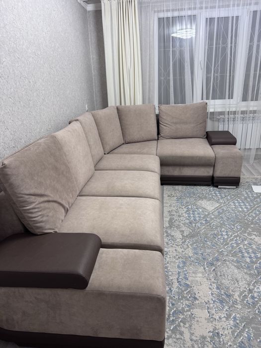 Продам диван угловой