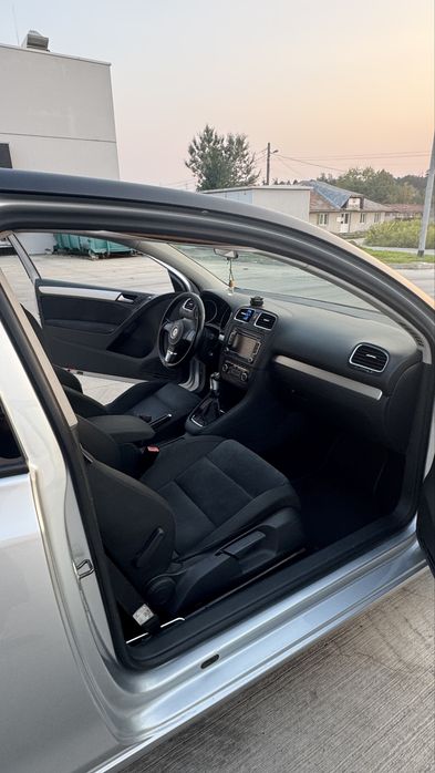 Volkswagen Golf 1.4 tsi 122cp