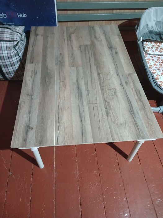 Стол новый 10000