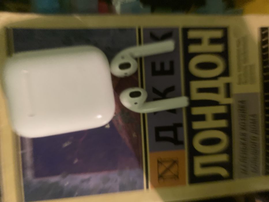 Airpods 2 поколения