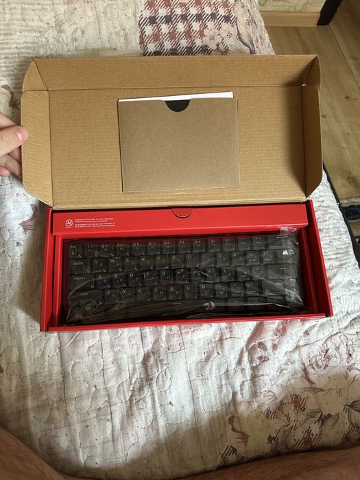 Продам клавиатуру HYPERX ALLOY ORIGINS 60