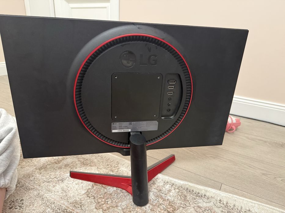 Монитор LG 24GL600F