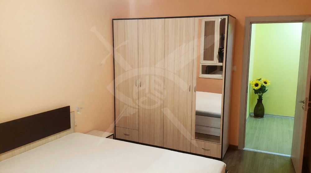 Двустаен апартамент - кв. Тракия - 1477131