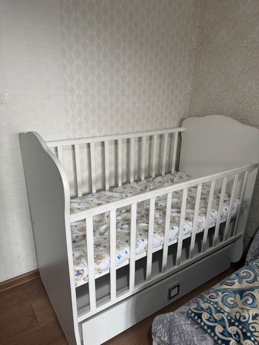 манеж с матрасом 15к