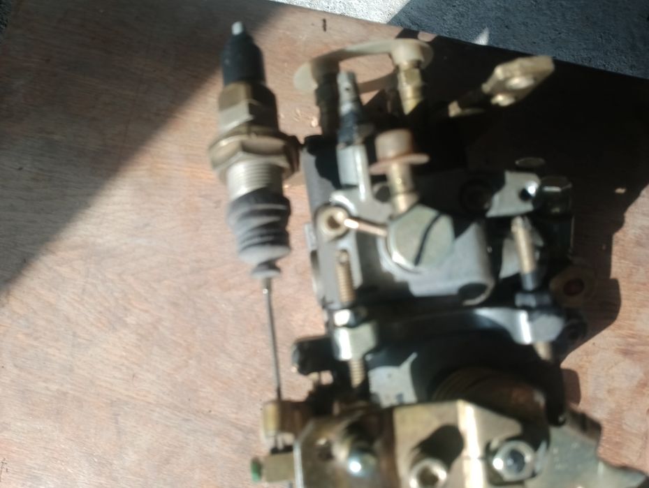 ГНП -Бош Форд 1.8 - Нова