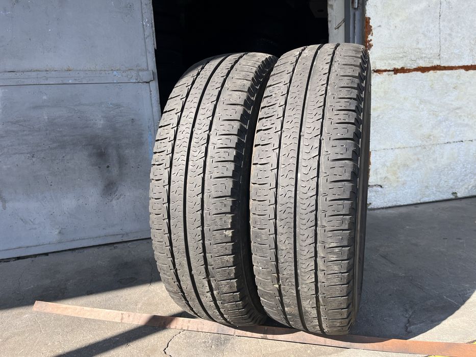 2 бр. гуми за бус 225/75/16CP Michelin DOT 1516 6 mm
