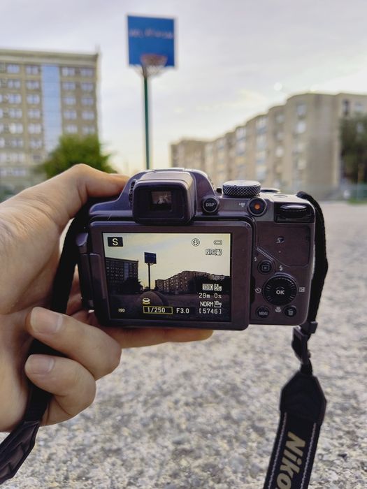 Nikon Coolpix P520