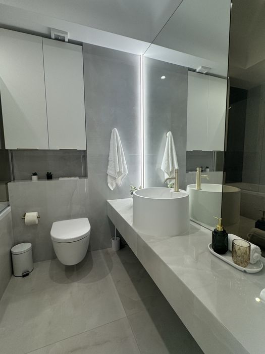 Proprietar - Studio Dublu Cortina North - designer