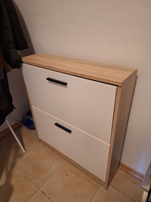 Шкаф за обувки с две поделения 20 евро