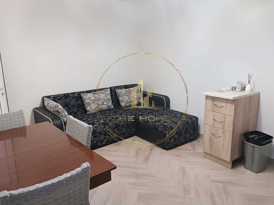 Дава се под наем Двустаен апартамент в Варна, Колхозен пазар - 46 кв.м за 275 € - Снимка #1