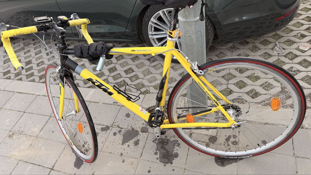 Cursiera KTM Bicicleta