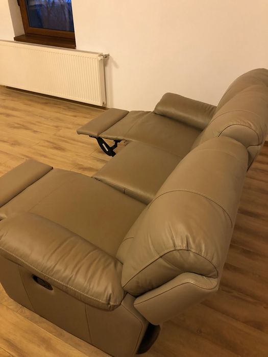 Canapea extensibila cu recliner , piele naturala !