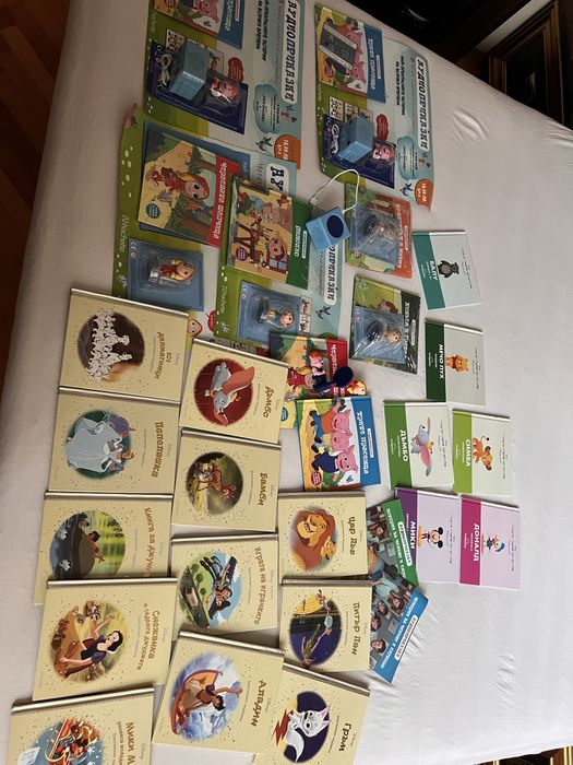 Аудио приказки , 3 колонки с карти и още 2 поредици