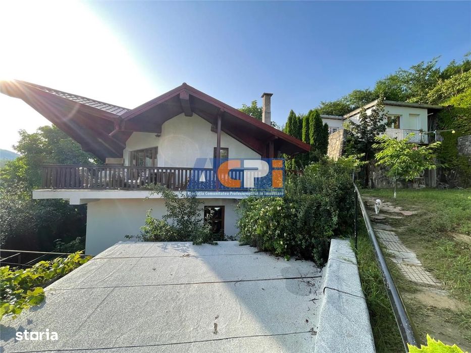 310 mp-Vila, P+M si P+1E, Valea Budului, Bacau