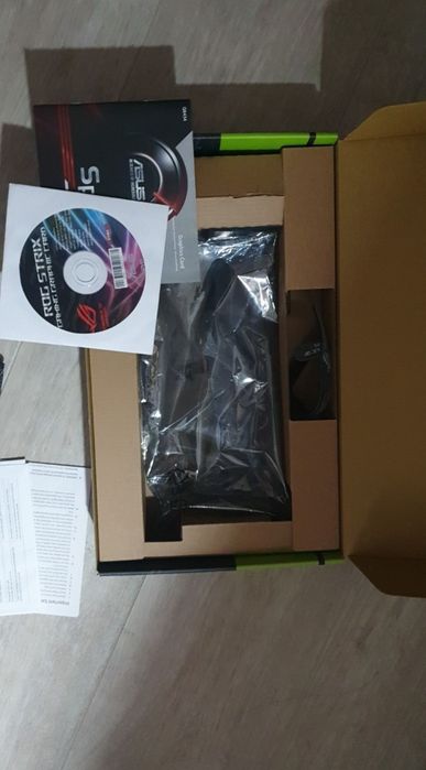 GTX 1650 Asus Rog STRIX 4gb