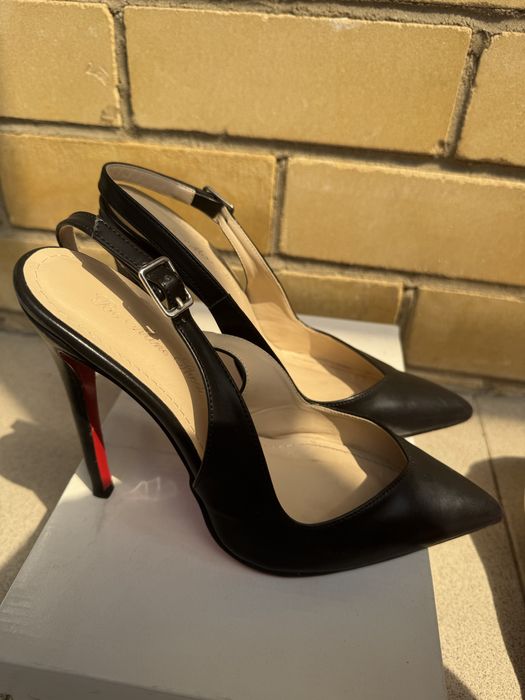 Продам туфли на каблуке