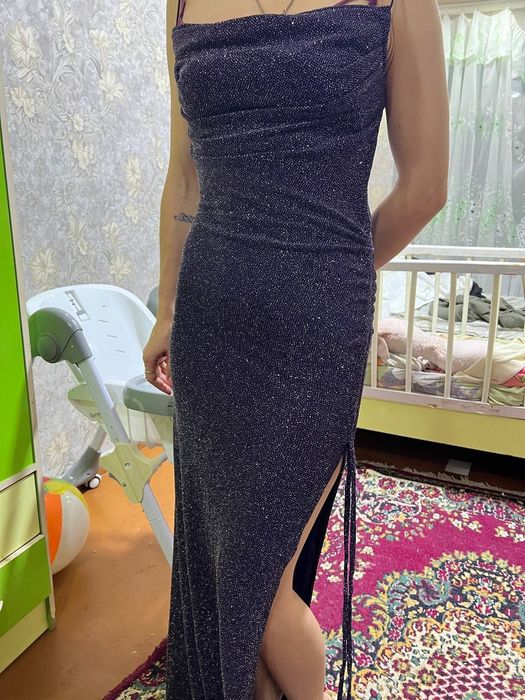 Женское вечернее платье