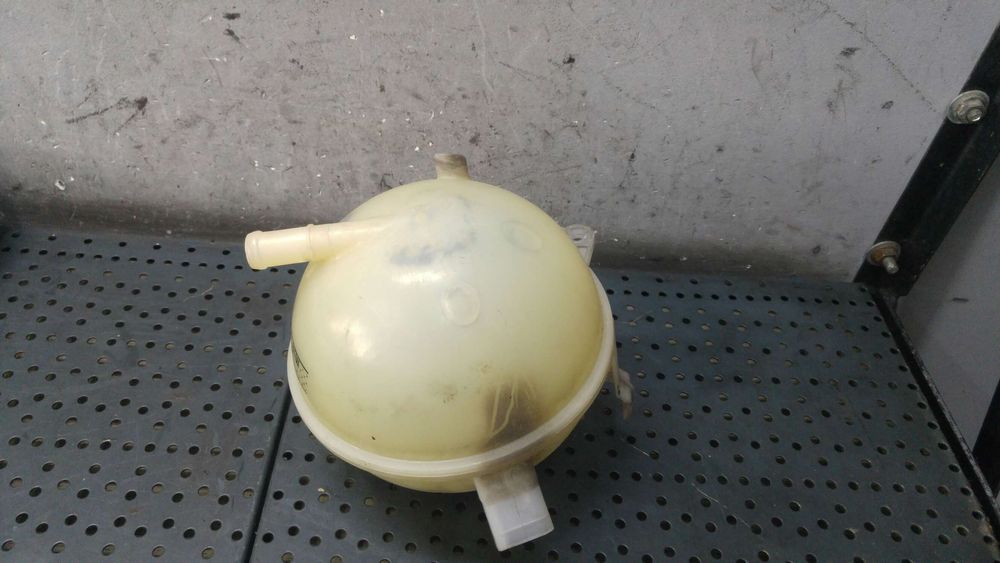 Vas expansiune vw golf 5 1k1 1k0121407a