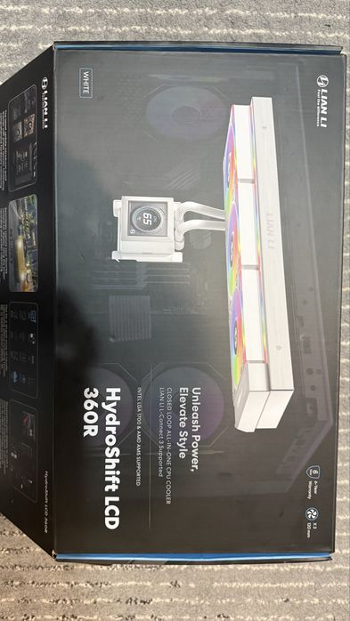 Продавам воден охладител Lian Li Hydroshift LCD 360R