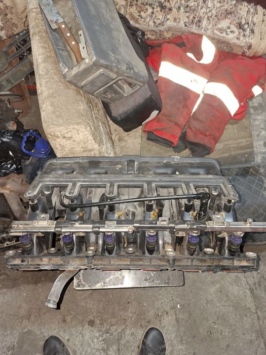 Продам впуск бмв bmw м54б30 m54b30, e34 e36 e39
